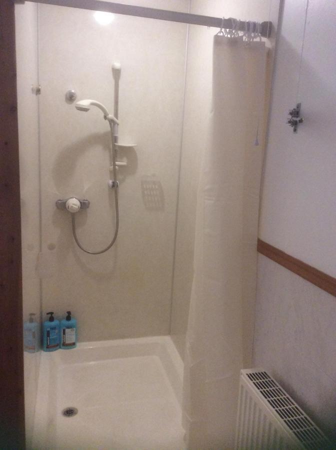 Lower Thura House Уик Екстериор снимка